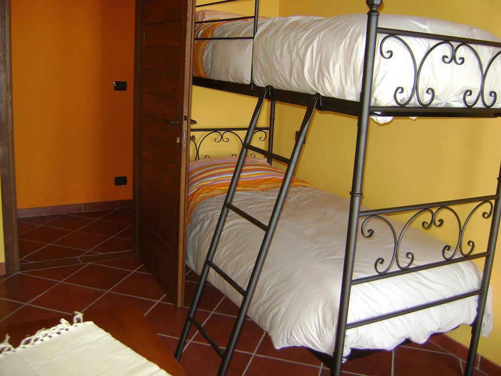 Agriturismo A Nostro Mizoun Ostana ห้อง รูปภาพ