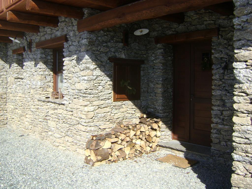 Agriturismo A Nostro Mizoun Ostana ภายนอก รูปภาพ