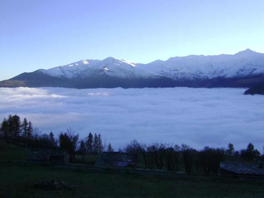 Agriturismo A Nostro Mizoun Ostana ภายนอก รูปภาพ